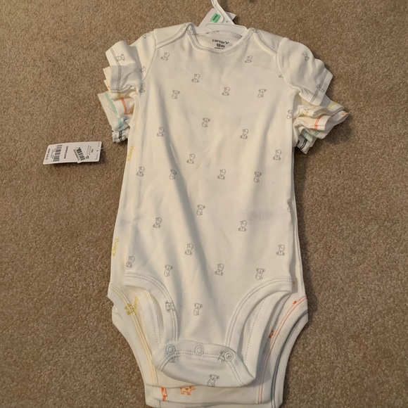 NWT 5 Assorted baby onesies 18months - Picture 2 of 3
